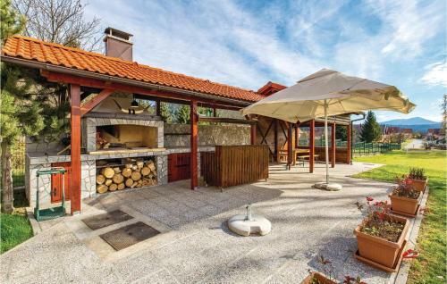 Two-bedroom Apartment In Ravna Gora