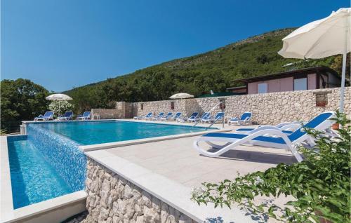 One-bedroom Apartment In Labin