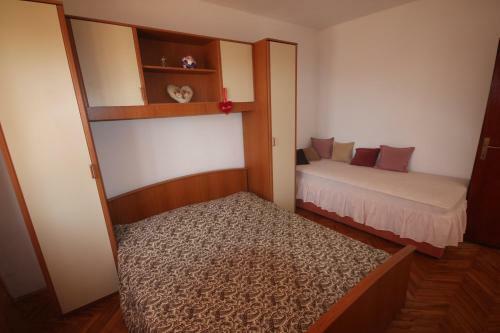 Apartments Njaco