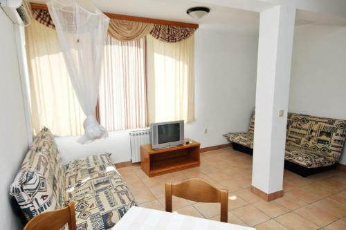 Apartment Rtina - Miletici 3257h