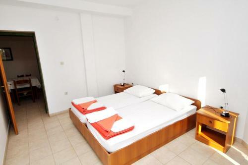 Apartment Rtina - Miletici 3257o
