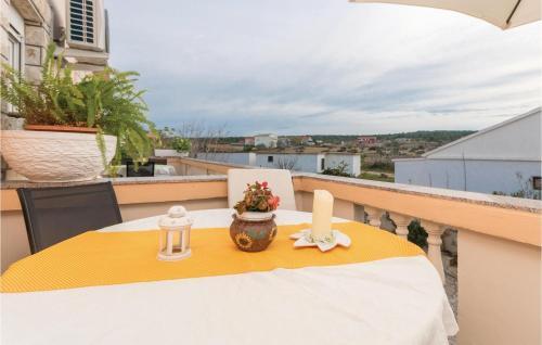 Two-bedroom Apartment In Razanac