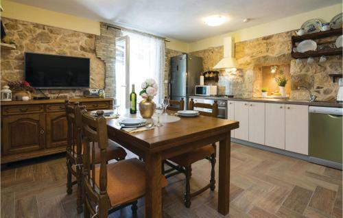 Two-bedroom Holiday Home In Razanac