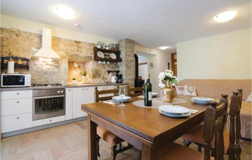 Two-bedroom Holiday Home In Razanac