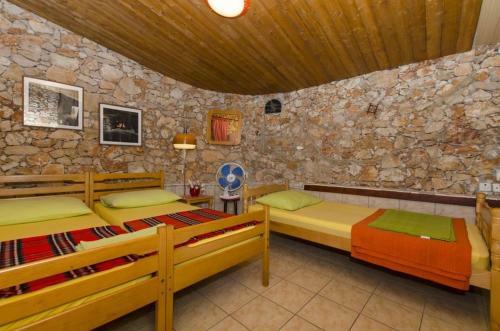 Hostal Apartments Suzana