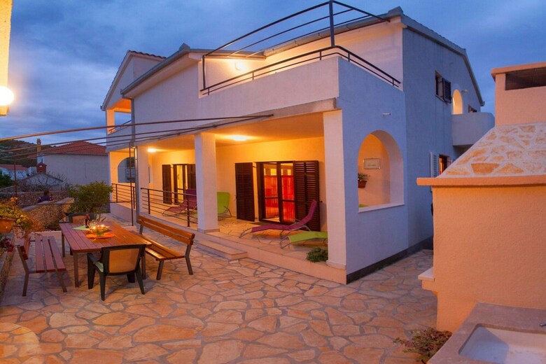 Apartamentos Holiday Home Diana