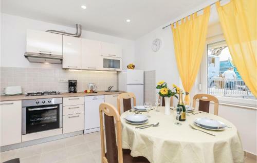 Two-bedroom Holiday Home In Rijeka