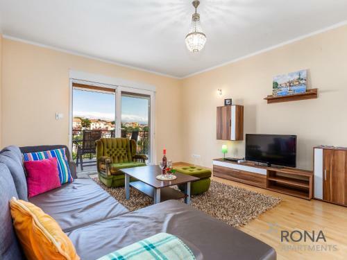 Hostal Rona Apartments Smokva