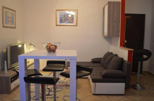 Apartments With Wifi Rijeka - 13882