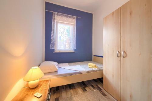Apartments With A Parking Space Rijeka - 13976