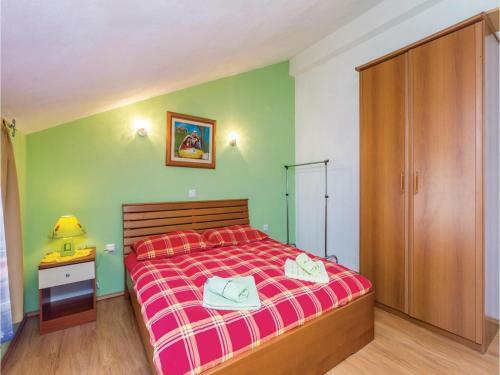 Two-bedroom Apartment In Risika