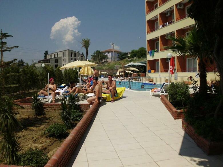Hotel Kervan Side