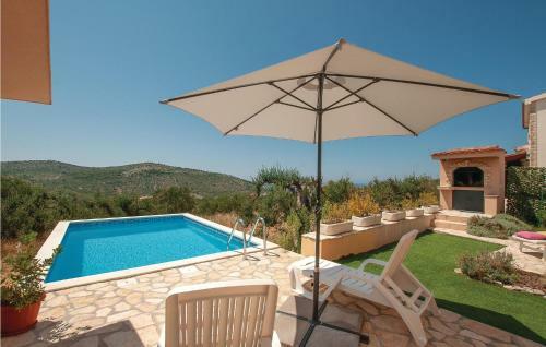 Two-bedroom Holiday Home In Rogoznica