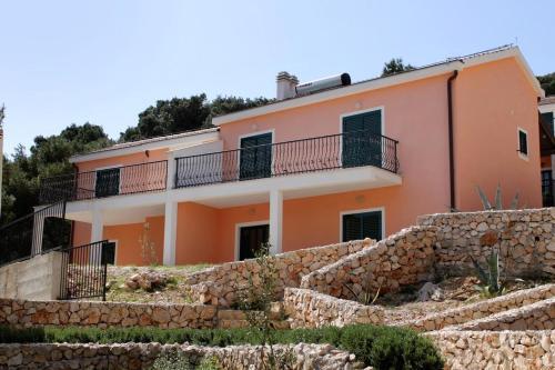 Apartments By The Sea Rogoznica - 3200