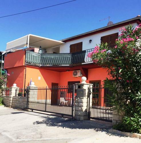 Goga Mare Apartment