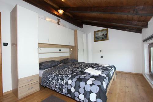 Holiday House Cuvi