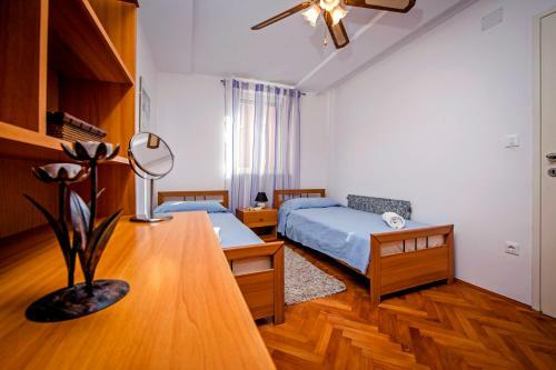 Rm Apartments