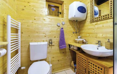 Two-bedroom Holiday Home In Samobor