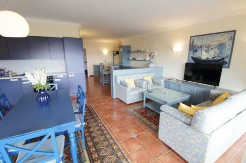 Luxury Apartment Pelargonija In Monterosso Resort