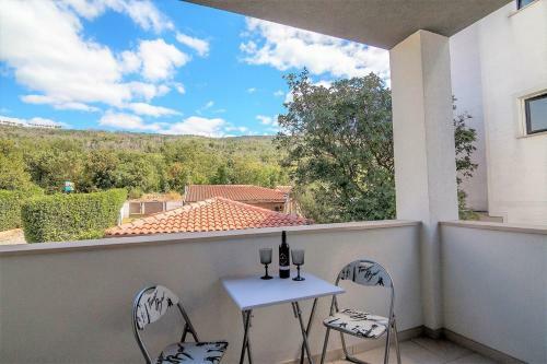 Hostal Holiday House Queens With Sea View
