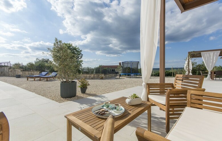 Villa Famiglia