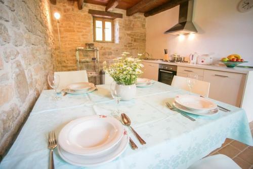Apartamentos Abortolami With Pool And Garden