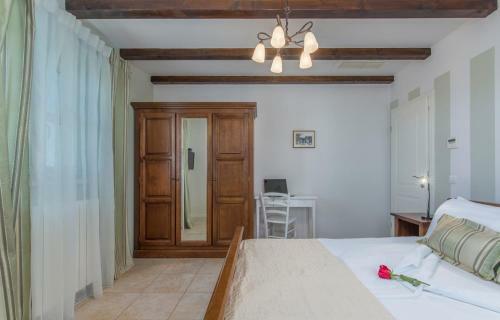 Luxury Villa Sana With Pool And Relaxing Panoramic View