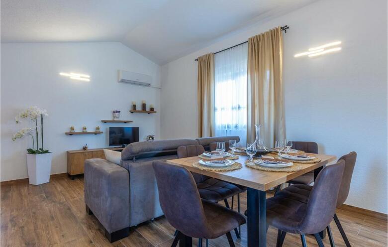 Holiday Home Sestanovac Put Zezevice