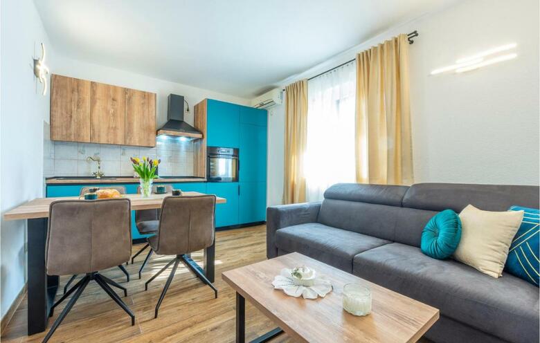 Holiday Home Sestanovac Put Zezevice