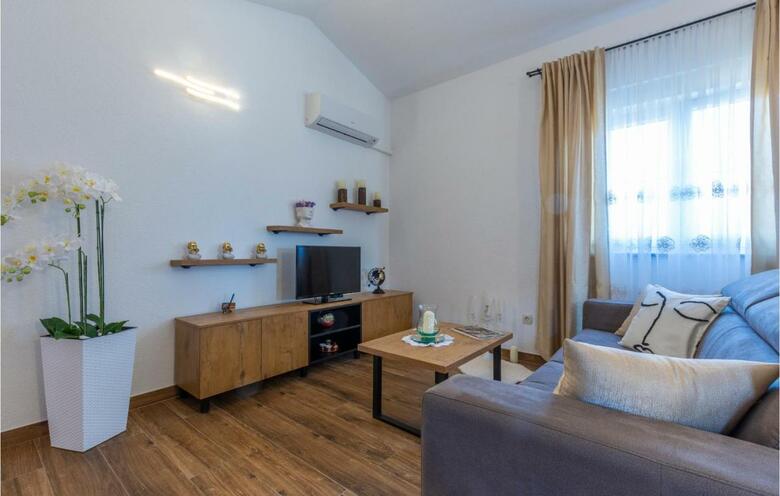Holiday Home Sestanovac Put Zezevice