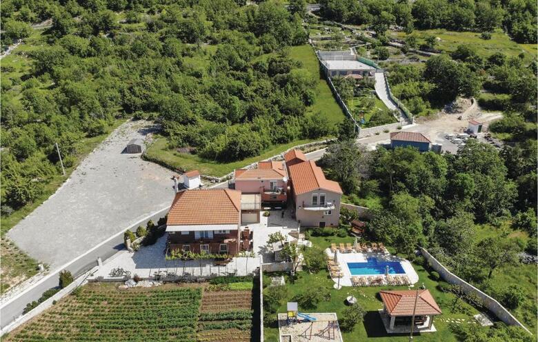 Holiday Home Sestanovac Put Zezevice