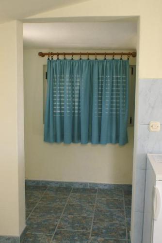 Apartments By The Sea Sevid (trogir) - 4287