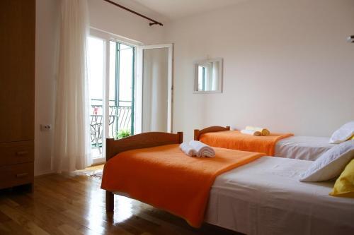 Apartments In Sevid 7328
