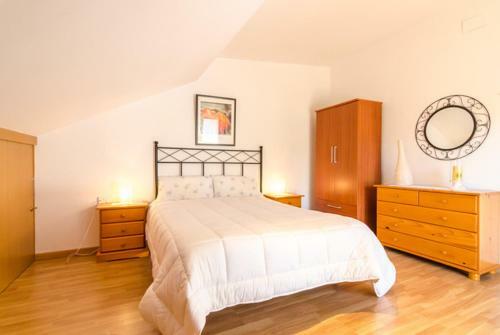 Veinat De Sant Llorenc Villa Sleeps 8 Pool