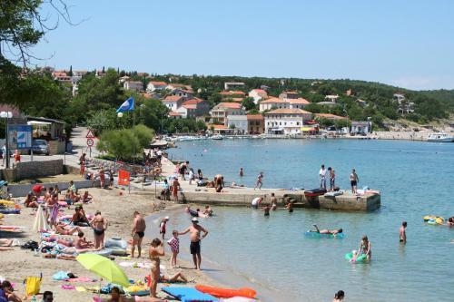 Apartments In Silo/insel Krk 13442