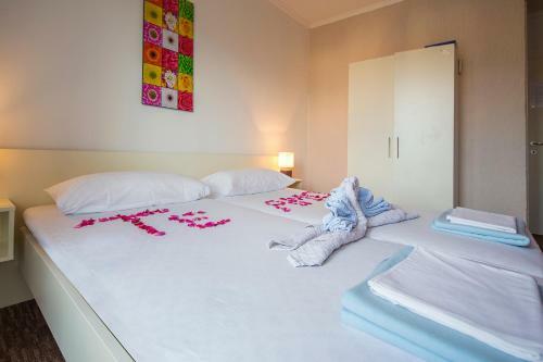 Hostal Guest House Zeba & Riviera