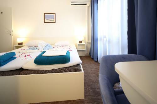 Hostal Guest House Zeba & Riviera