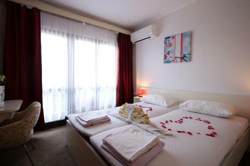 Hostal Guest House Zeba & Riviera
