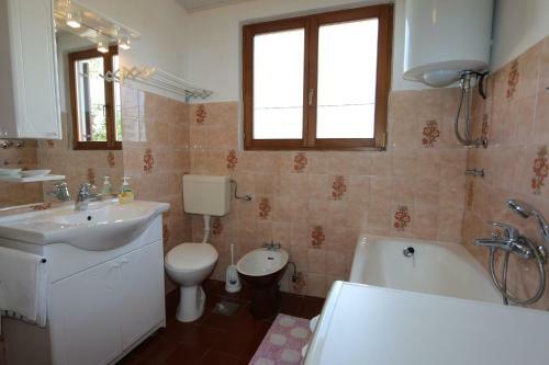Apartment In Silo/insel Krk 13573