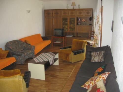 Apartment In Silo/insel Krk 13590