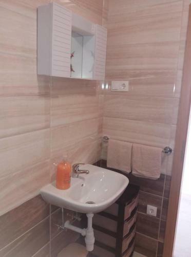 Apartments By The Sea Brna (korcula) - 9162