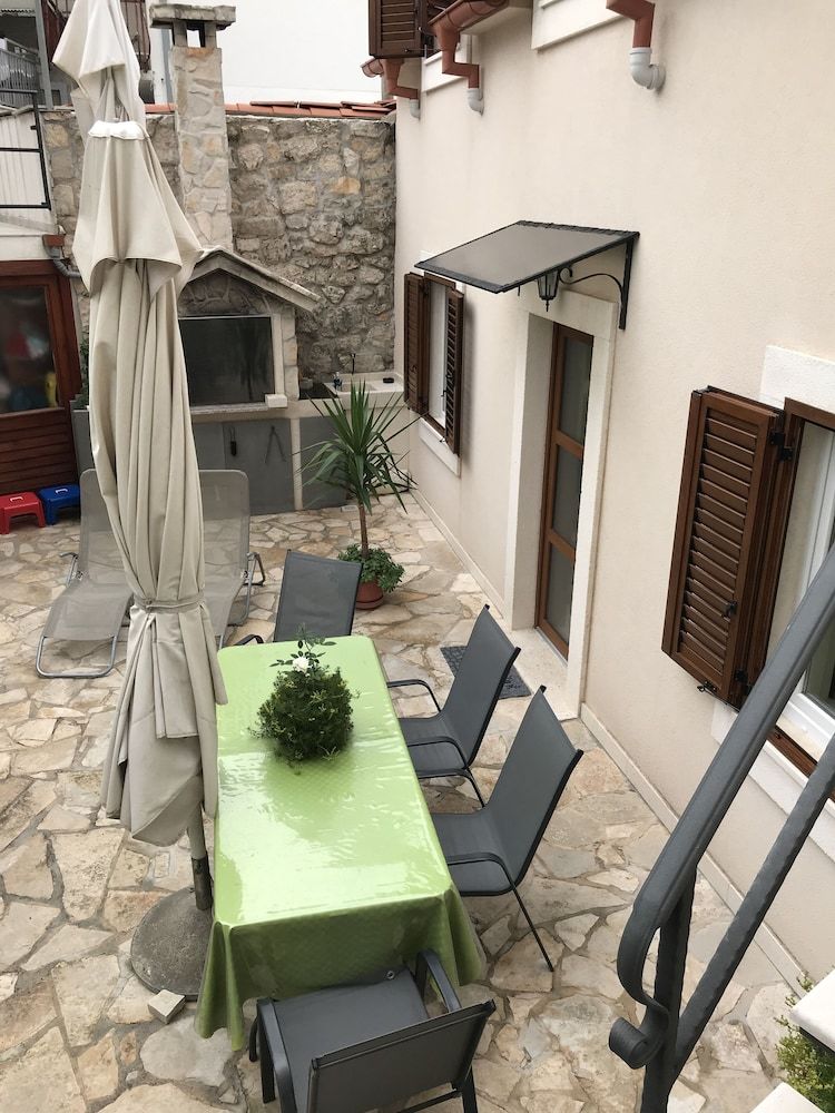 Hostal Guesthouse Kresic