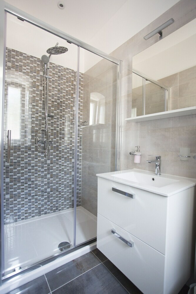 Hostal Nirvana Rooms Split