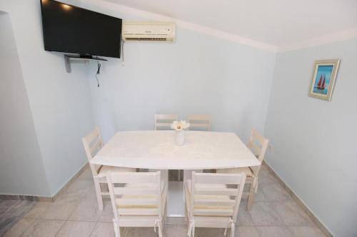 Apartments With A Parking Space Maslenica (novigrad) - 6572