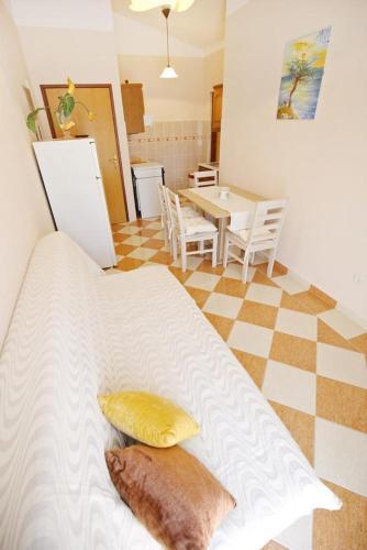 Apartments With A Parking Space Maslenica (novigrad) - 6572
