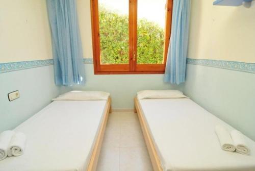 Santa Susanna Villa Sleeps 10 Wifi