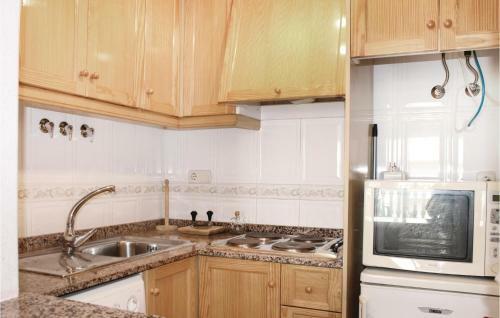 Two-bedroom Apartment In Playa Paraiso
