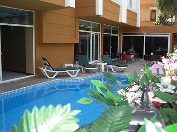 Lara Atalla Hotel