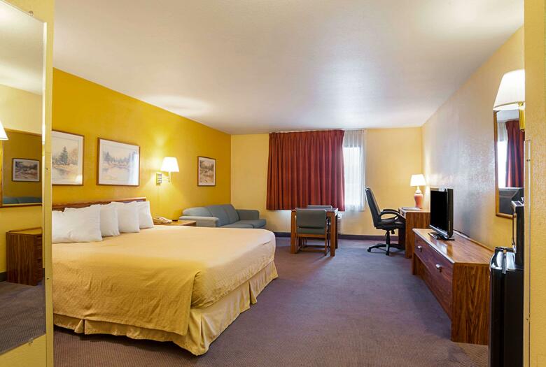 Hotel Quality Inn & Suites