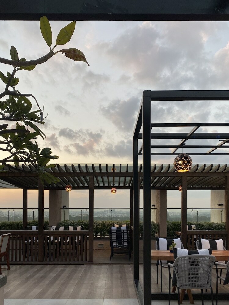 Hotel Double Tree Suites By Hilton Bangalore